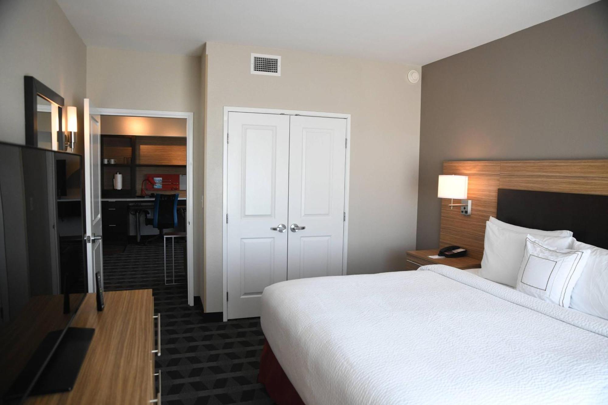 Towneplace Suites Kansas City At Briarcliff Buitenkant foto